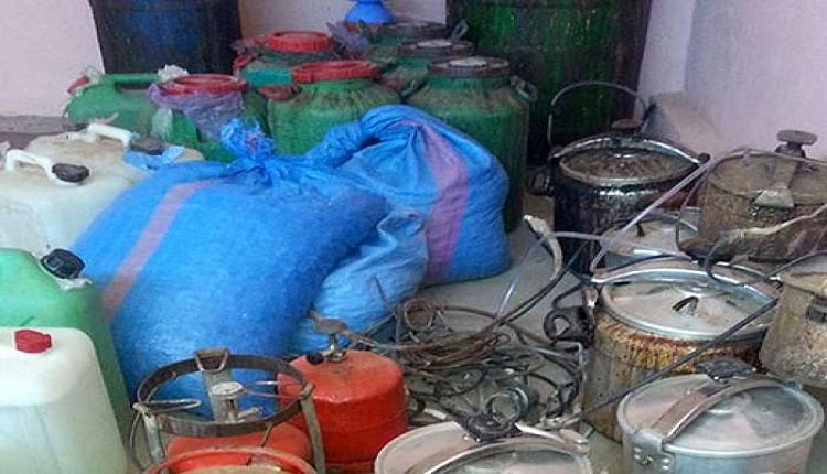 تارودانت : مداهمة مصنع سري ل الماحيا ” وحجز كمية من التين المجفف