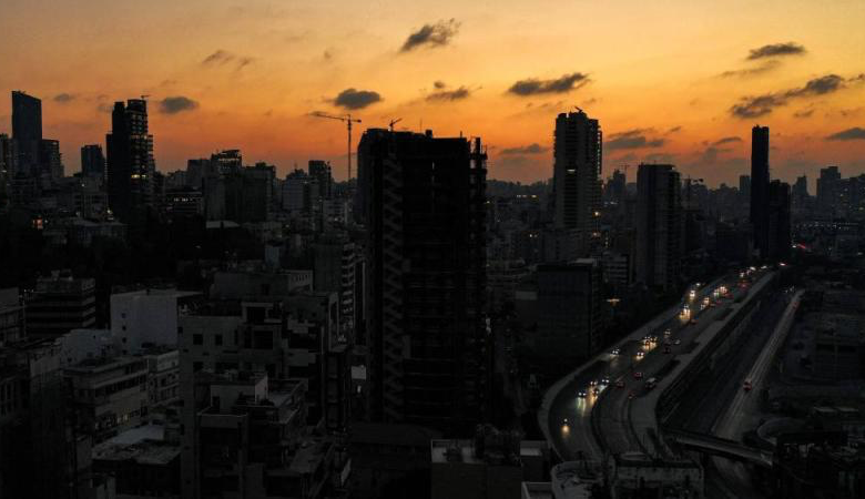 لبنان في ظلام دامس هذه الليلة
