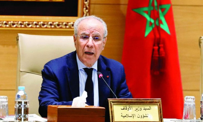 سطات.. مُصلون يؤدون صلواتهم في الظلام بمسجد الخير