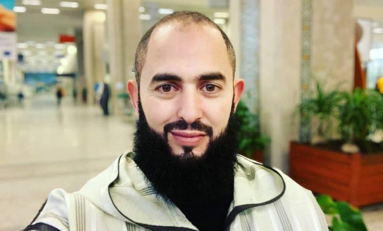 استمرار ردود الأفعال الغاضبة ضد الداعية ”بنعبد السلام“ بسبب انتقاده ل”دلائل الخيرات“