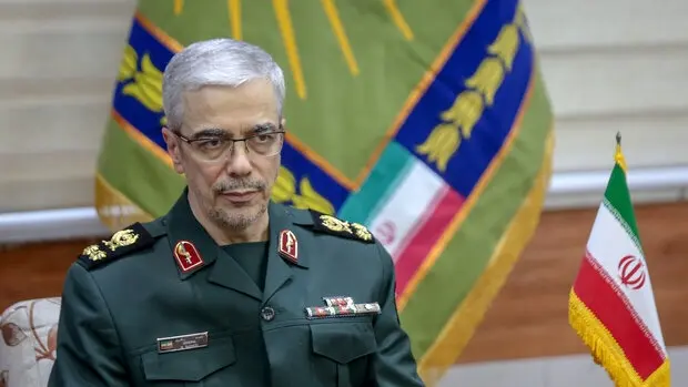التلفزيون الرسمي الإيراني يعلن مقتل رئيس هيئة أركان القوات المسلحة بقصف إسرائيلي
