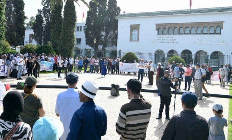 التنسيق النقابي للتعليم يدعو للإضراب و الاحتجاج بسبب تجاهل الوزراة الوصية