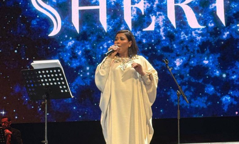 الفنانة المصرية شيرين تهدد باتخاذ إجراءات قانونية بعد انتقادات “البلاي باك”
