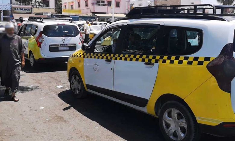 أكادير.. زيادة غير قانونية لتسعيرة سيارات الأجرة يغضب المواطنين