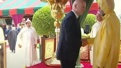 الملك يستقبل رئيس الفيفا بمدينة المضيق بمناسبة عيد العرش المجيد