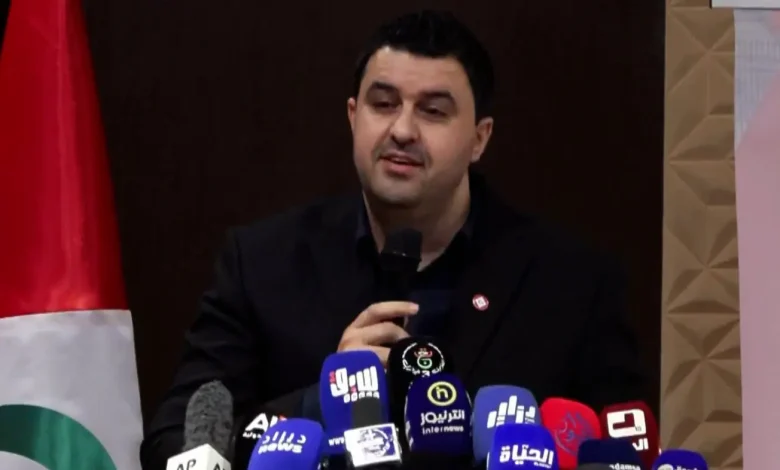 النظام العسكري يدعم انفصاليا مدانا بالإرهاب لتأجيج انفصال الريف عن المغرب