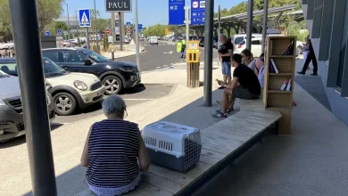 حادثة غريبة.. زوج ينسى زوجته على محطة استراحة في طريق سريع بفرنسا