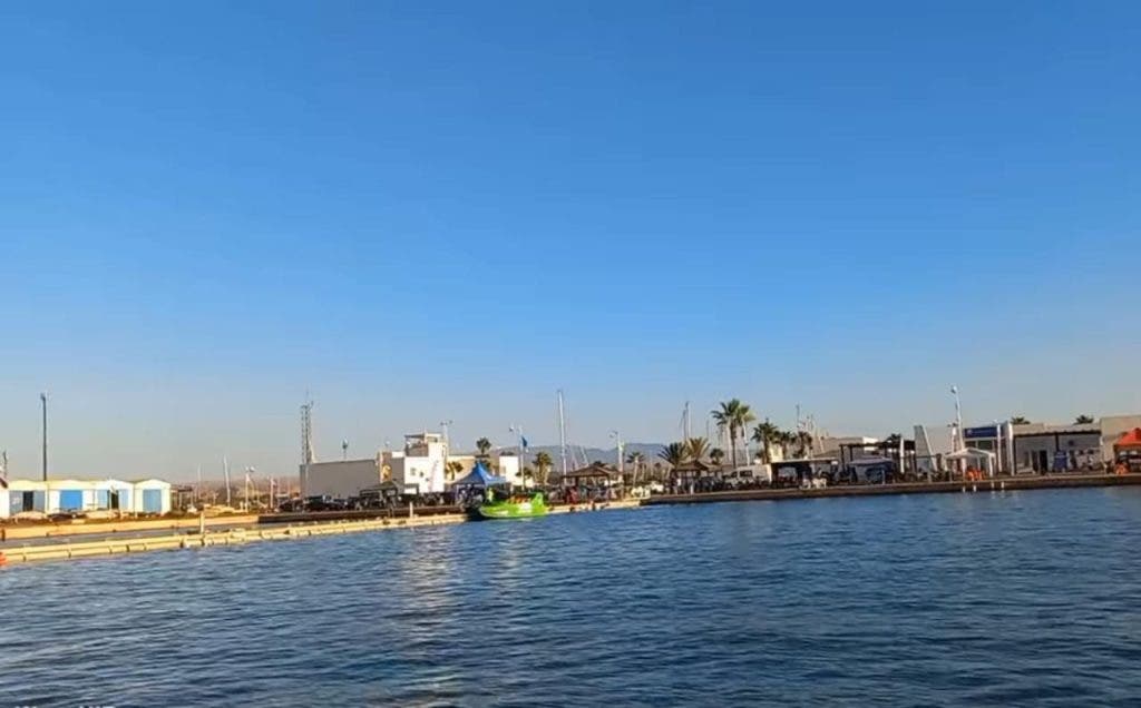 مارينا السعيدية تستقطب السياح بخدماتها البحرية وتجاربها الترفيهية(فيديو)