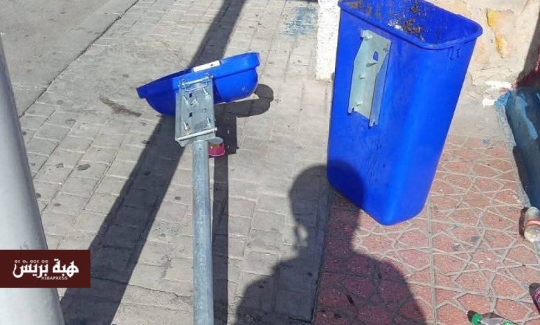 الحسيمة.. استمرار تخريب حاويات النفايات يثير استياء الساكنة