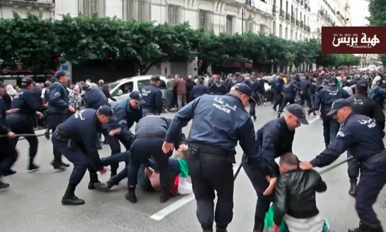 بسبب مسيرات 8 غشت.. نظام العسكر يشن حملة اعتقال واسعة تطال جزائريين
