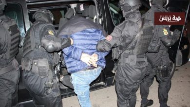 مداهمة أمنية للبسيج وسط حي سكني بالدار البيضاء تنتهي بتوقيف مشتبه به (فيديو)