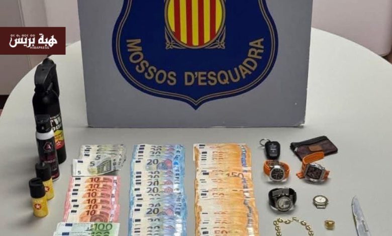 برشلونة.. مداهمة محل حلاقة تحول إلى وكر لتوزيع المخدرات