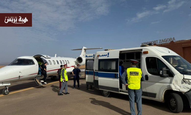 نقل طفل يعاني من مرض نادر عبر طائرة طبية من زاكورة نحو مستشفى الرباط